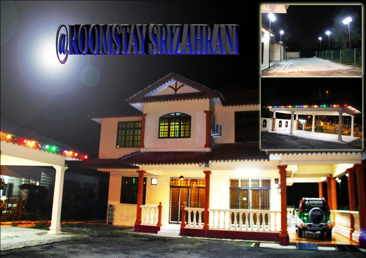 Homestay Roomstay Muar Srizahrani Exterior photo
