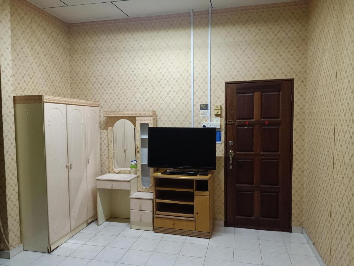 Homestay Roomstay Muar Srizahrani Exterior photo